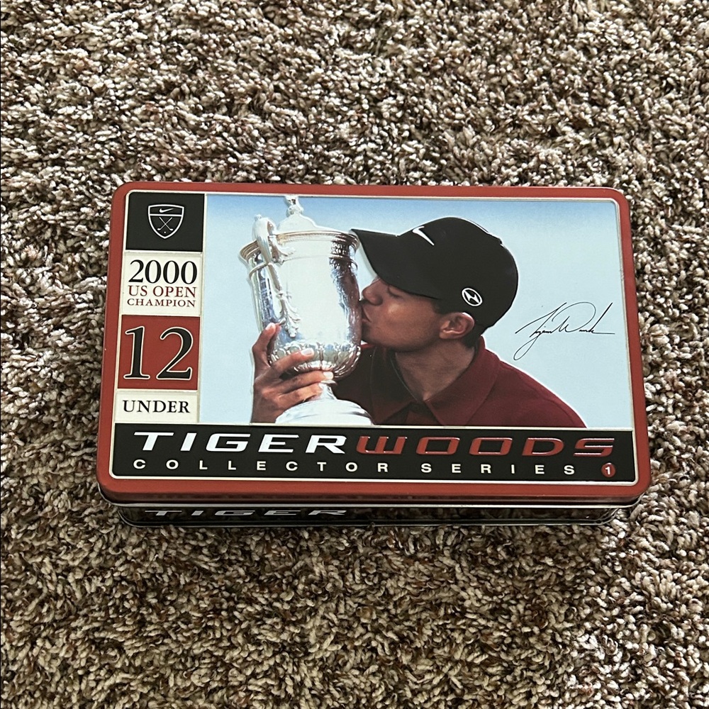 Nike Gf Tiger Woods Collector Series Tin - Red and Black